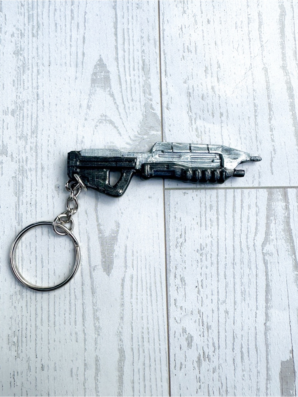 Halo Inspired Assault Rifle Gun Keychain Men's Accessory
